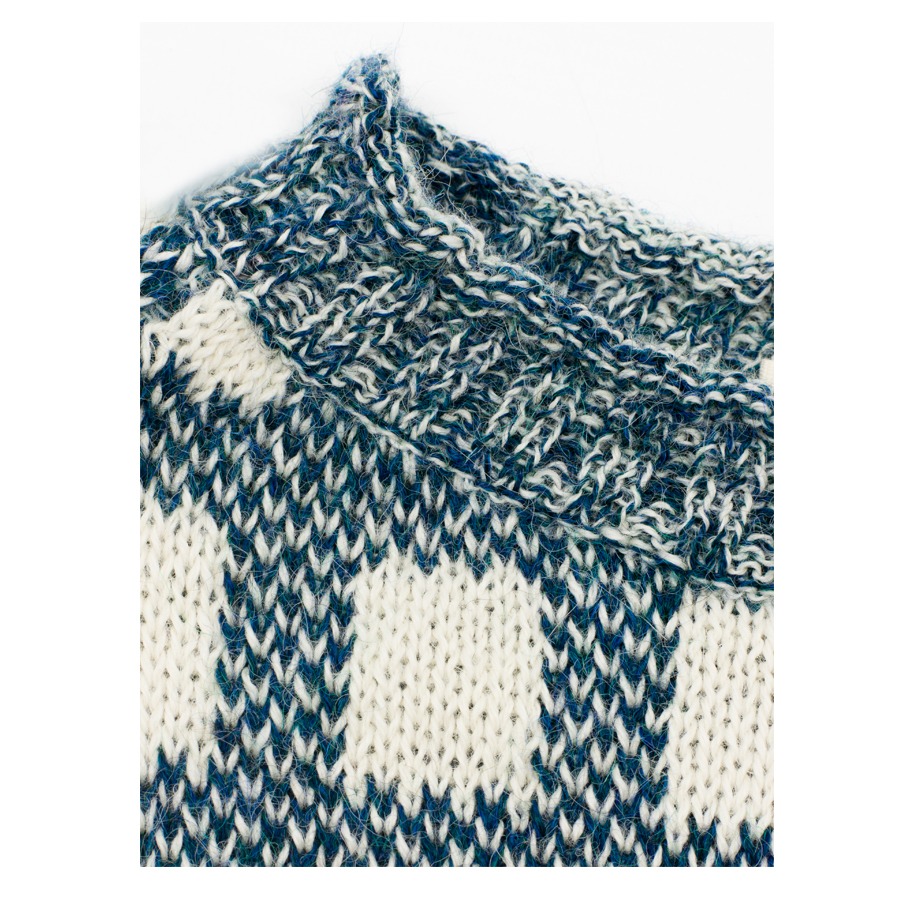 Alpaca Wool Sweater Napkini Detail